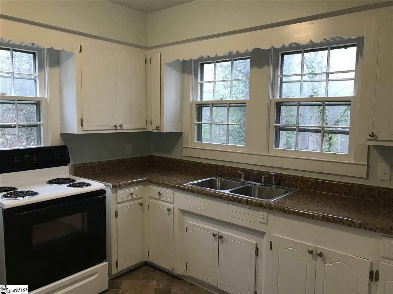 115 West Victoria Road Spartanburg, SC 29301 - Photo 4 of 21 Gallery Image 4