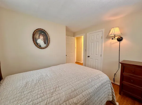 $525,000 | 19 Pinewood Drive, Merrimack, NH 03054