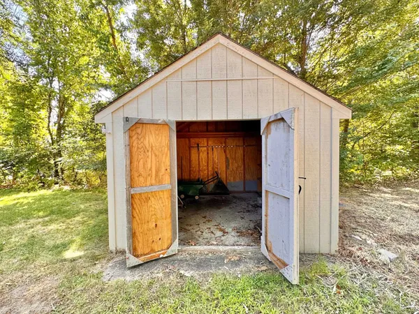 $525,000 | 19 Pinewood Drive, Merrimack, NH 03054