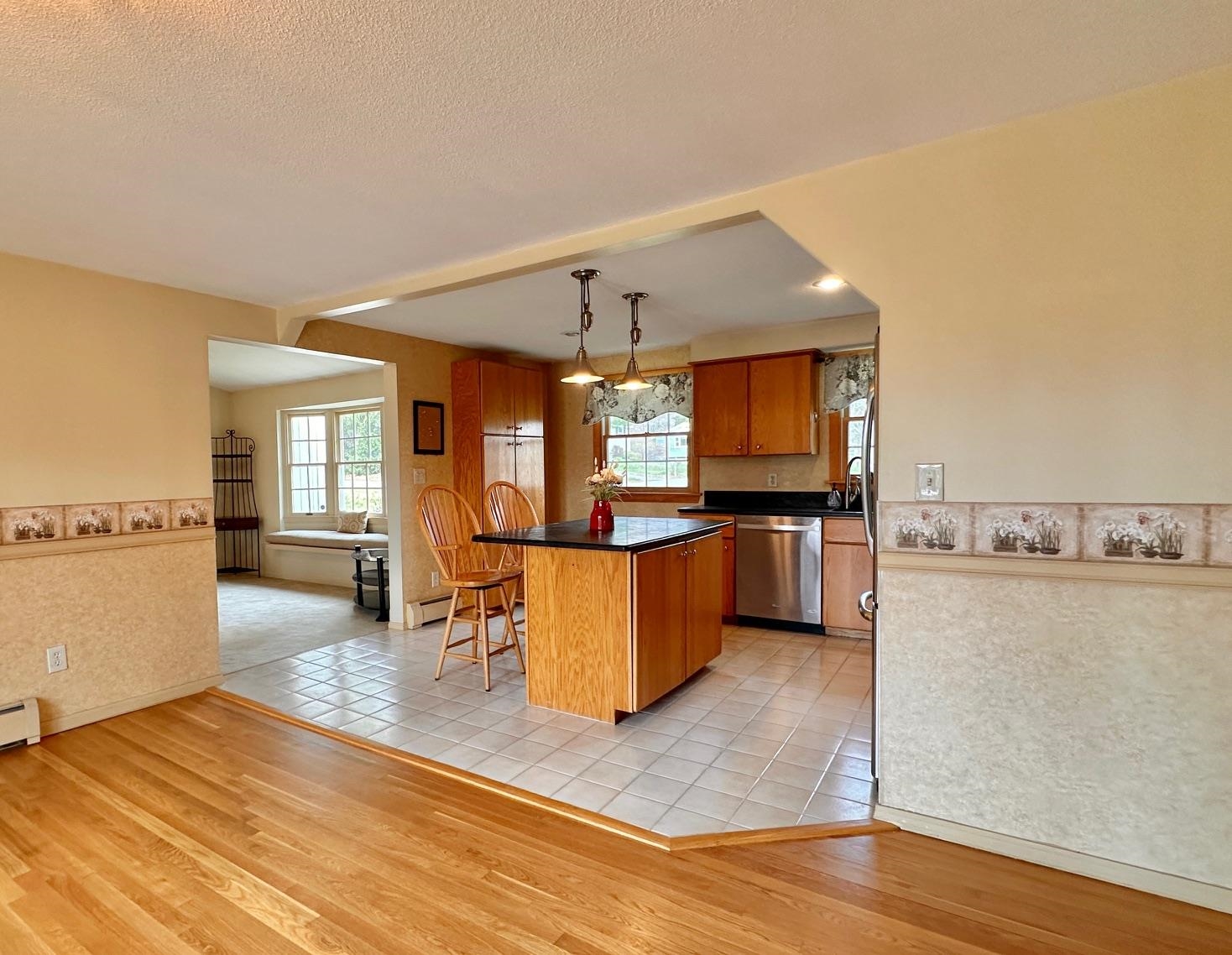 19 Pinewood Drive Merrimack, NH 03054 - Photo 7 of 42