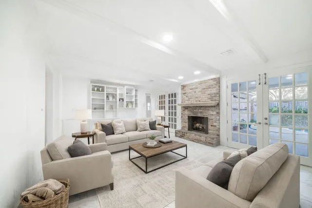 $3,400 | 15738 Fleetwood Oaks Drive, Houston, TX 77079