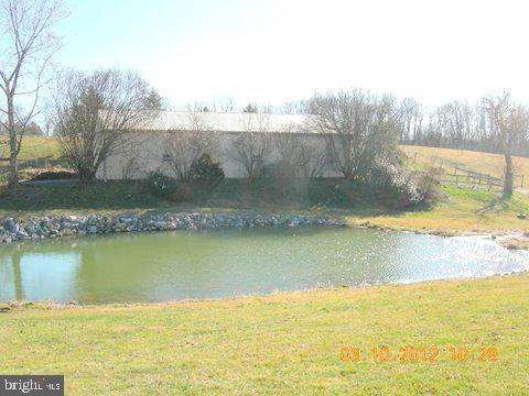 141 Reifsnyder Road Lititz, PA 17543 - Photo 2 of 45