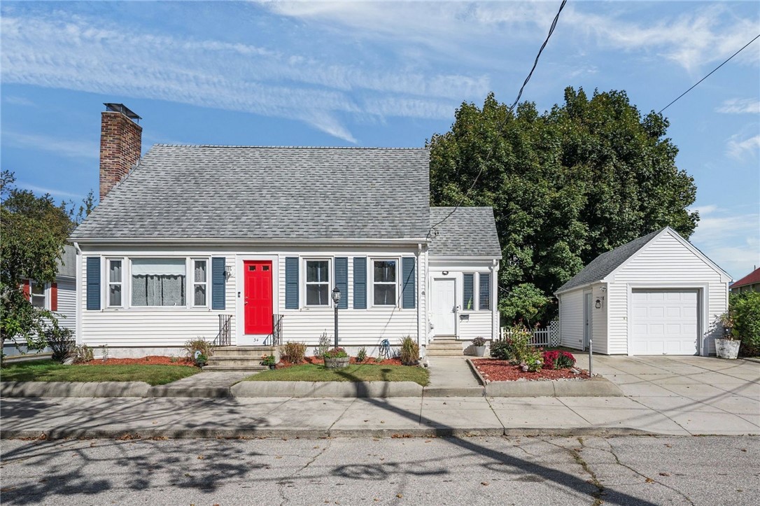 34 Aldrich Avenue Cranston, RI 02920 - Photo 1 of 44 Gallery Image 1
