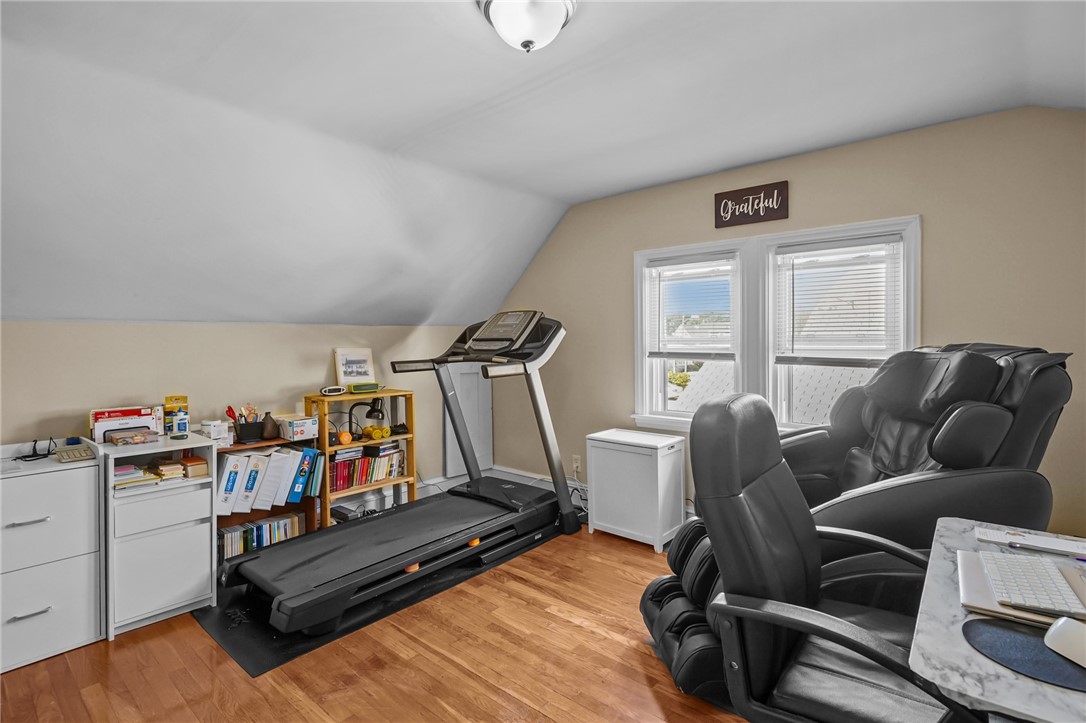 34 Aldrich Avenue Cranston, RI 02920 - Photo 26 of 44 Gallery Image 26