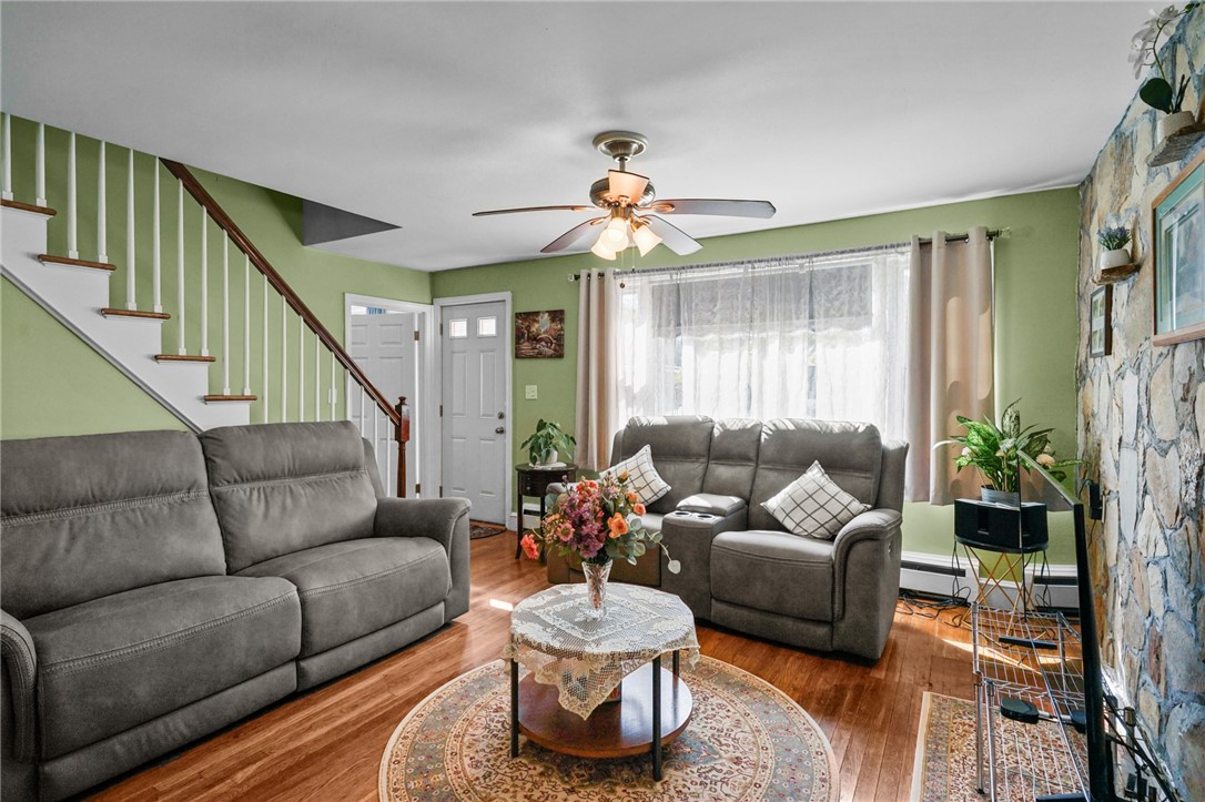 34 Aldrich Avenue Cranston, RI 02920 - Photo 8 of 44 Gallery Image 8