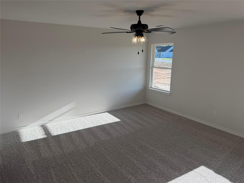 180 Altom Road Springtown, TX 76082 - Photo 13 of 14