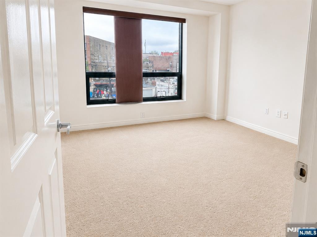 1-orient W Orient Way, Unit 305 Rutherford, NJ 07070 - Photo 14 of 48