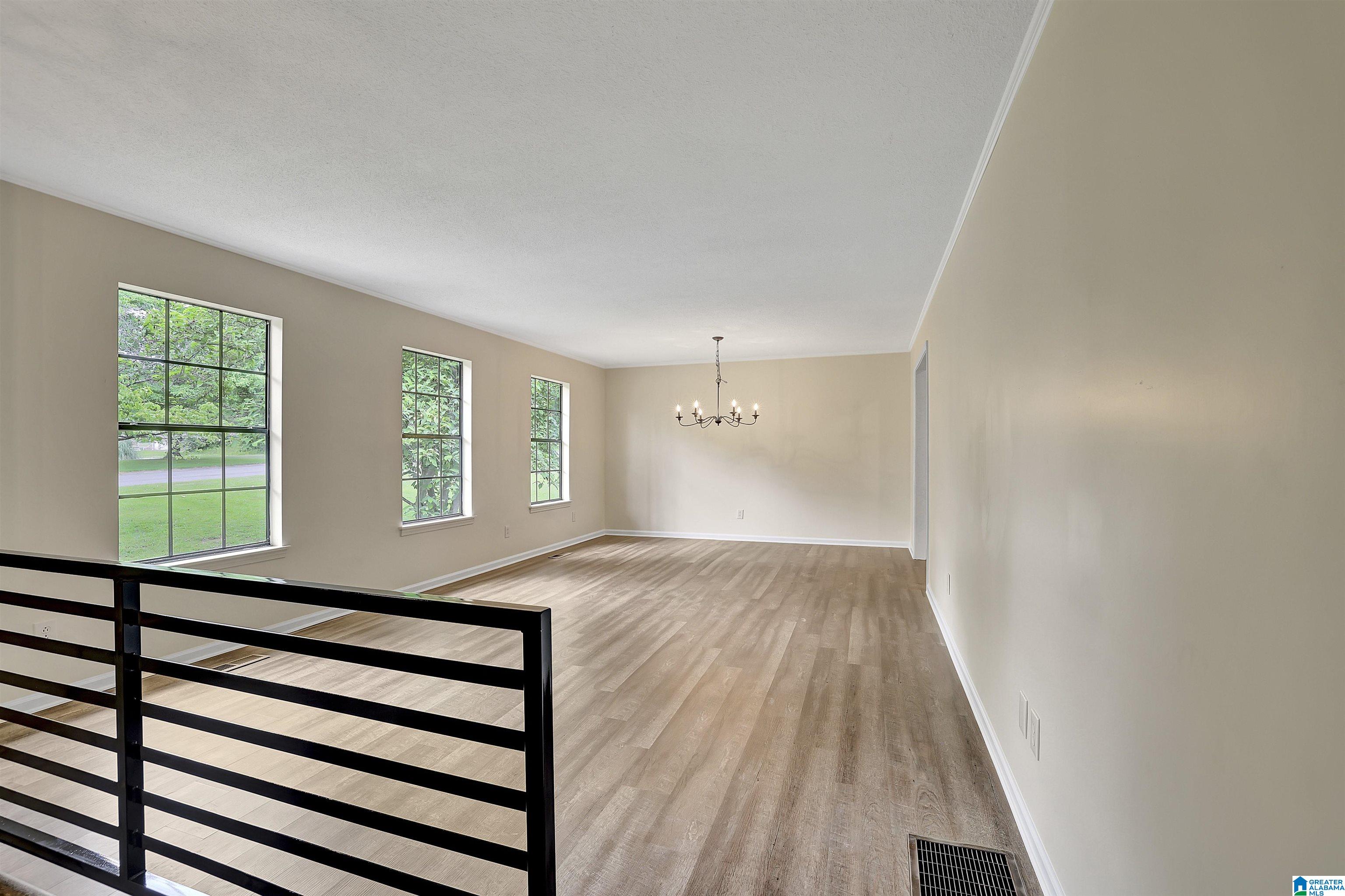203 11th Place Pleasant Grove, AL 35127 - Photo 4 of 34