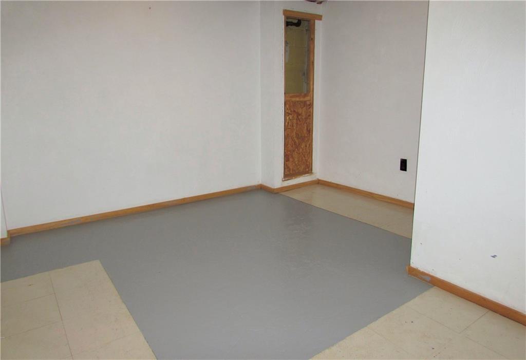 739 Hamil Road Verona, PA 15147 - Photo 22 of 25 Gallery Image 22