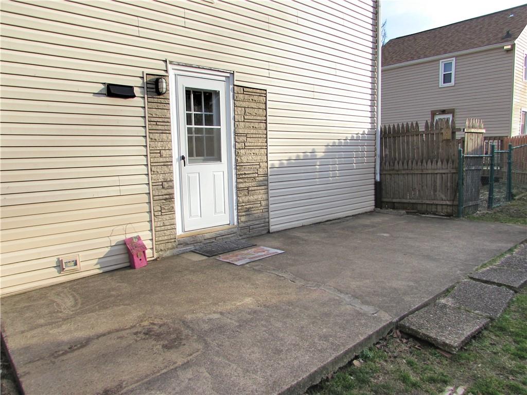 739 Hamil Road Verona, PA 15147 - Photo 5 of 25 Gallery Image 5