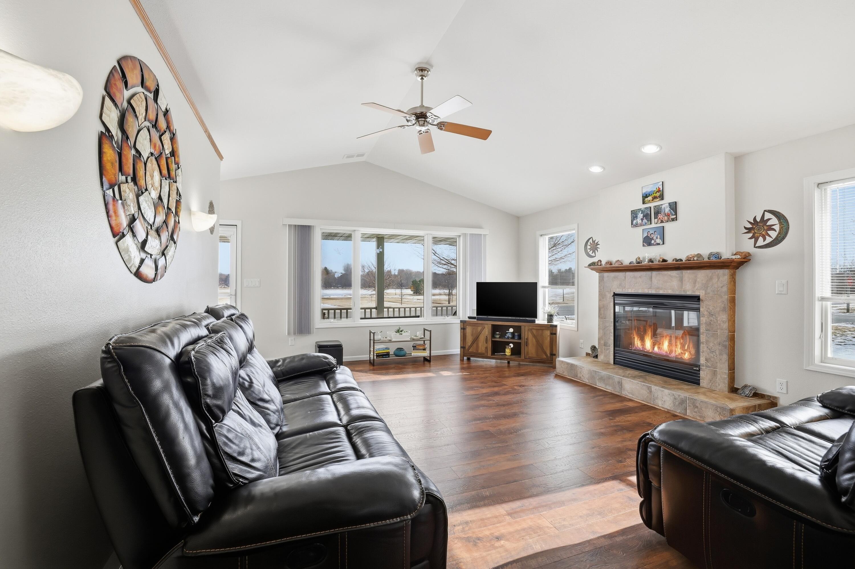 607 South 2nd Street Cedar Grove, WI 53013 - Photo 3 of 48 Vaulted Ceilings
