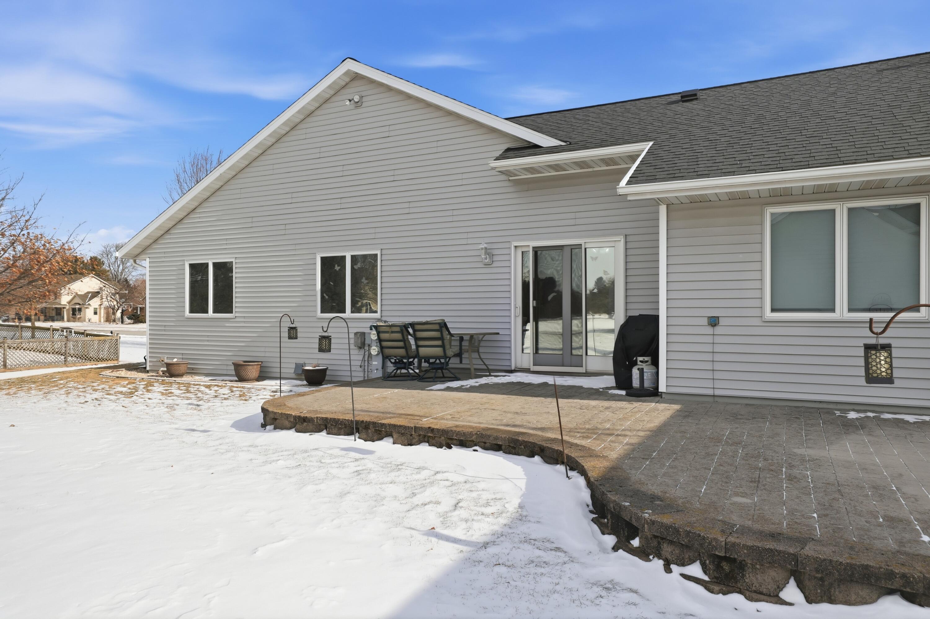 607 South 2nd Street Cedar Grove, WI 53013 - Photo 38 of 48 Stone Patio