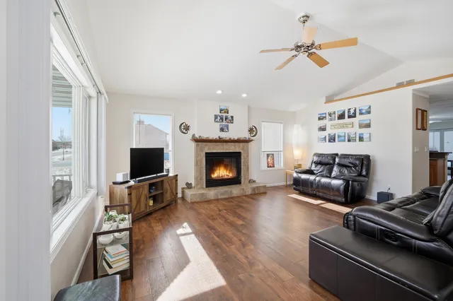 $344,900 | 607 South 2nd Street, Cedar Grove, WI 53013