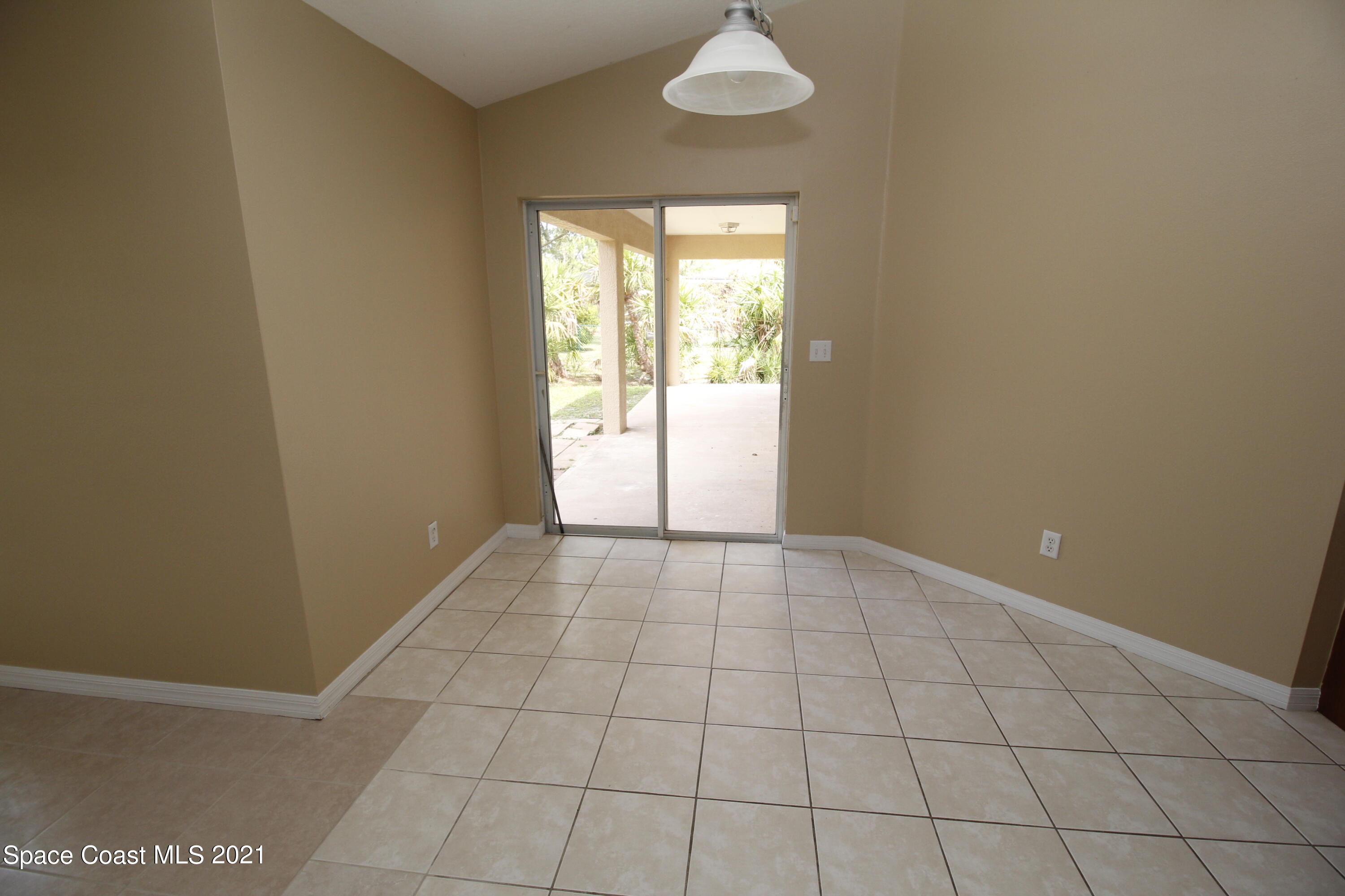 1245 Wakefield Road Southeast Palm Bay, FL 32909 - Photo 7 of 17 _MG_9213