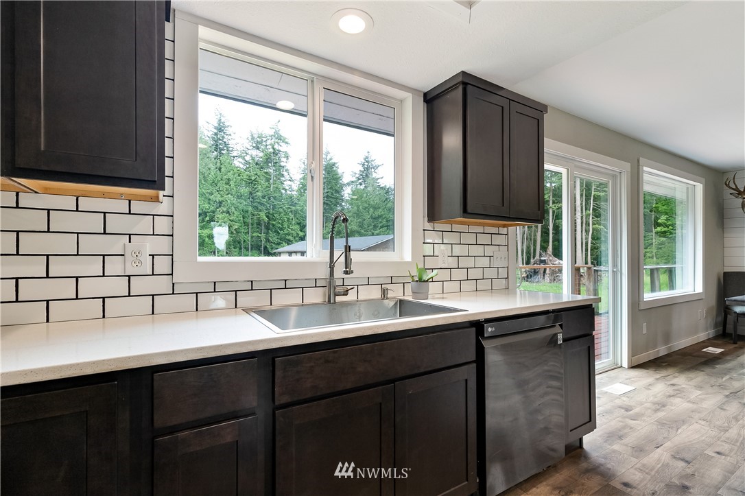 2329 East Pole Road Everson, WA 98247 - Photo 13 of 40 Gallery Image 13