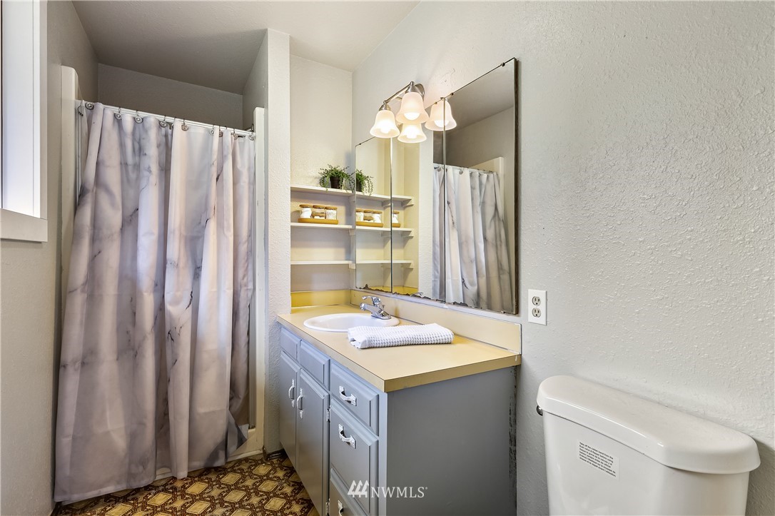 2329 East Pole Road Everson, WA 98247 - Photo 16 of 40 Gallery Image 16