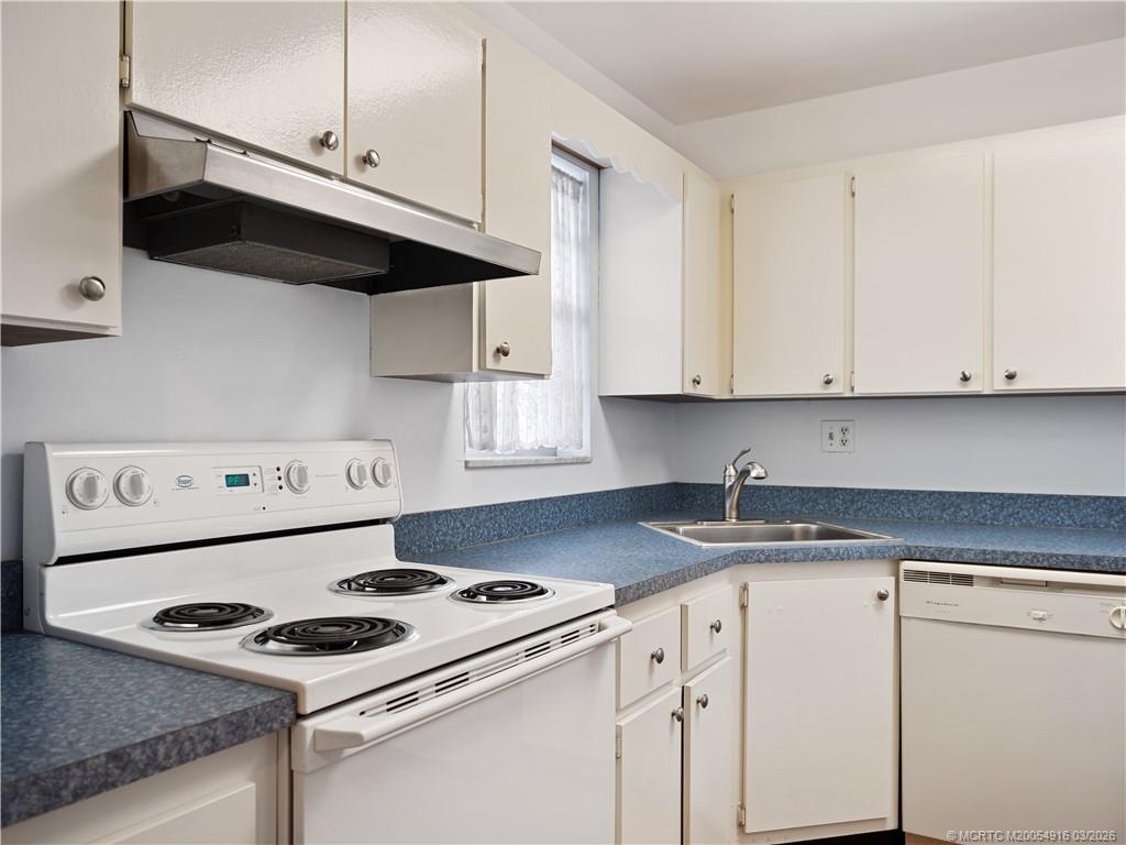 1961 Southwest Palm City Road, Unit J Stuart, FL 34994 - Photo 7 of 19