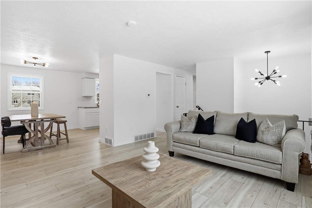 95 Spring Tree Lane Greece, NY 14612 - Photo 12 of 42