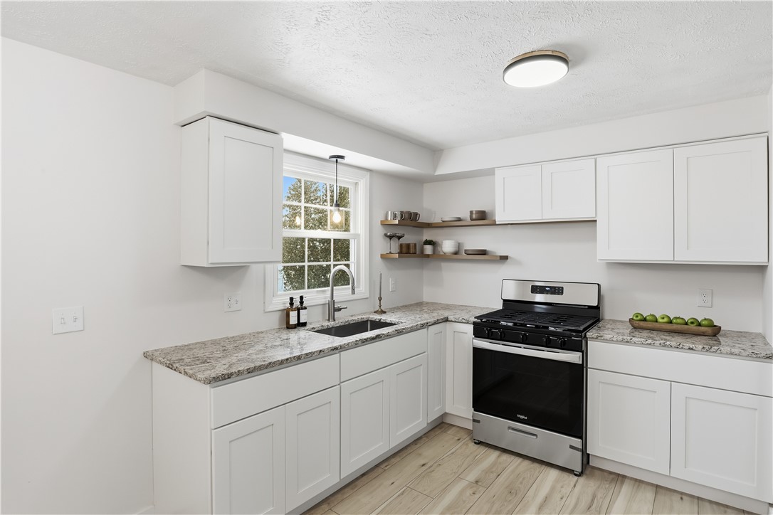 95 Spring Tree Lane Greece, NY 14612 - Photo 15 of 42