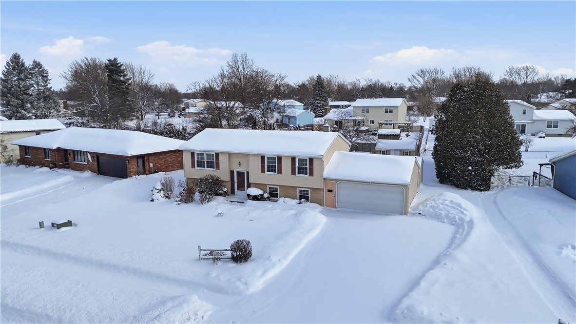 95 Spring Tree Lane Greece, NY 14612 - Photo 7 of 42