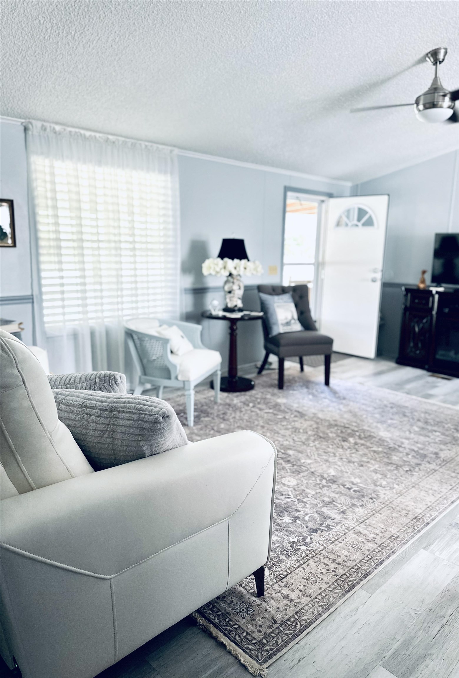 10527 Cub Lane Foley, AL 36535 - Photo 5 of 22 Living Room