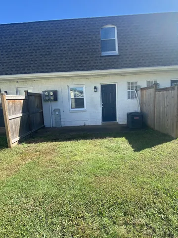 $1,199 | 324 Walton Ferry Road, Unit 11, Hendersonville, TN 37075