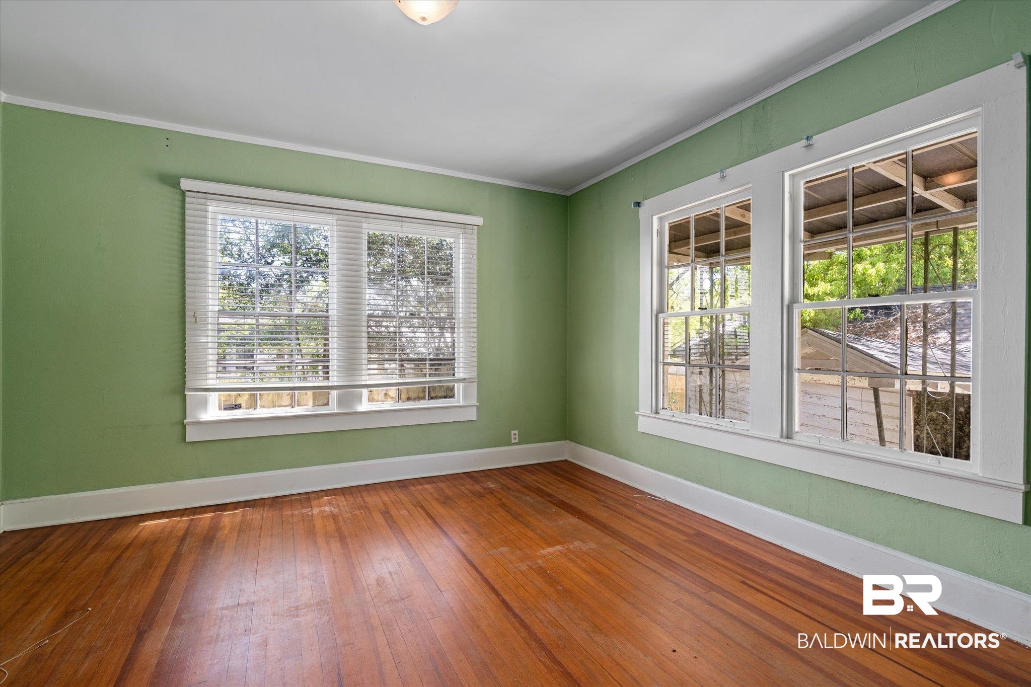 3705 Old Shell Road Mobile, AL 36608 - Photo 13 of 22 At back of the house.