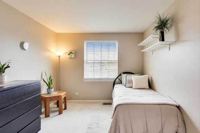 $425,000 | 6648 Weather Hill Drive, Willowbrook, IL 60527