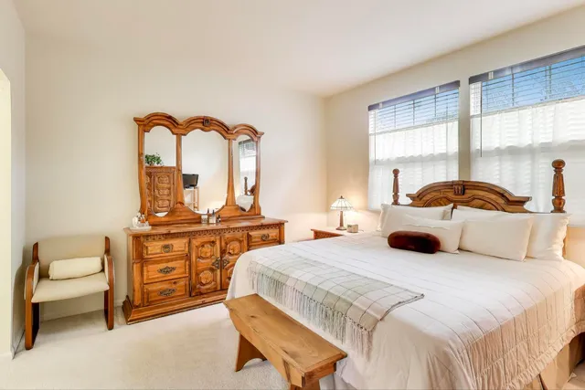 $425,000 | 6648 Weather Hill Drive, Willowbrook, IL 60527