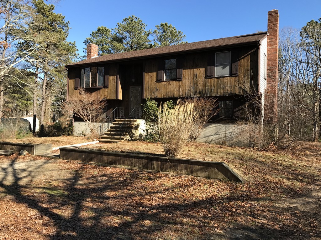 78 Cromesett Road Wareham, MA 02571 - Photo 1 of 14 Gallery Image 1