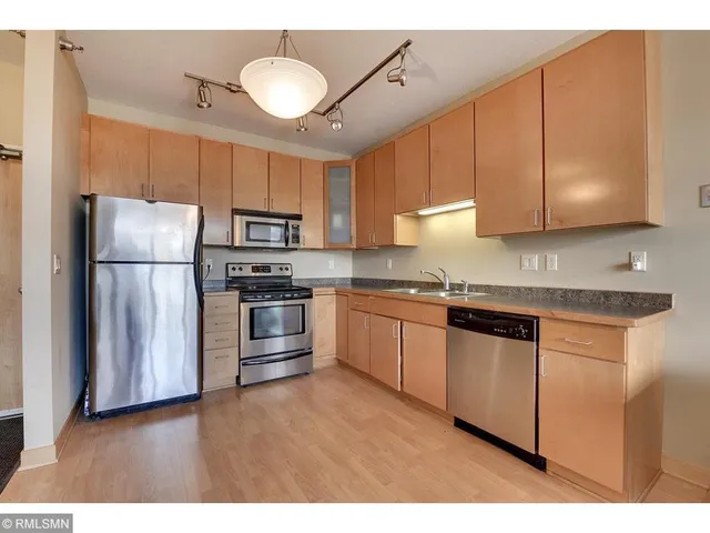 $220,000 | 2600 University Avenue Southeast, Unit 418, Minneapolis, MN 55414