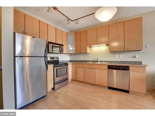$220,000 | 2600 University Avenue Southeast, Unit 418, Minneapolis, MN 55414