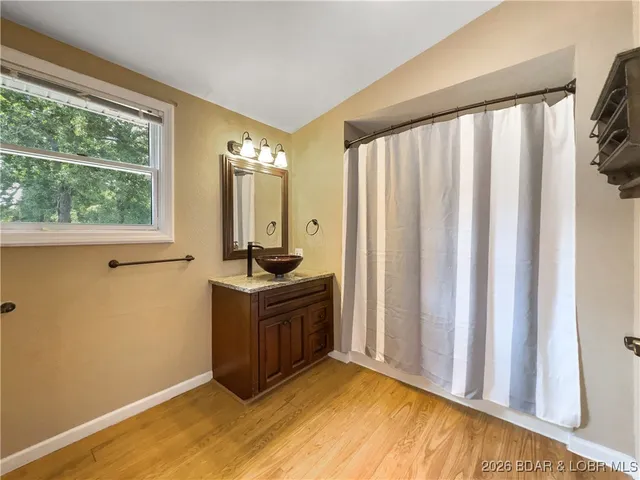 $480,000 | 1268 Thousand Acres Road, Montreal, MO 65591