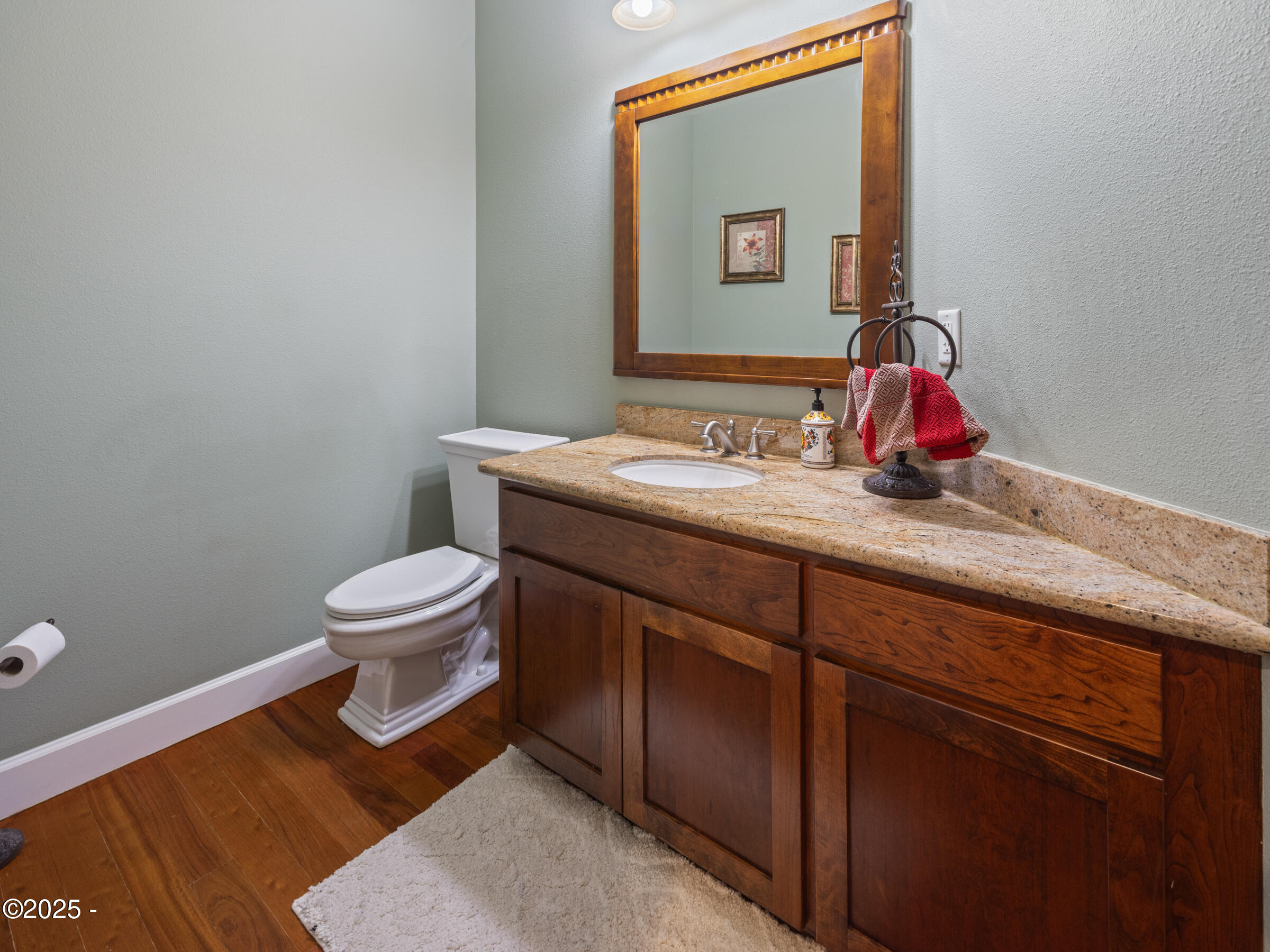 245 Olalla Road Toledo, OR 97391 - Photo 15 of 47 Half Bath