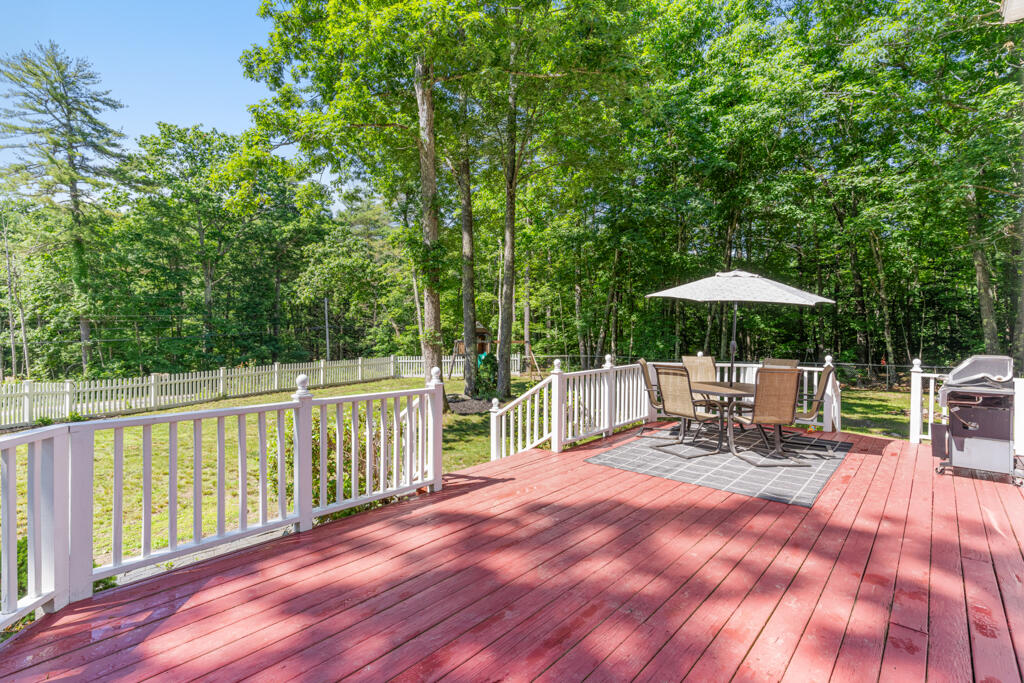 73 Whites Bridge Road Windham, ME 04062 - Photo 6 of 43 DSC00919
