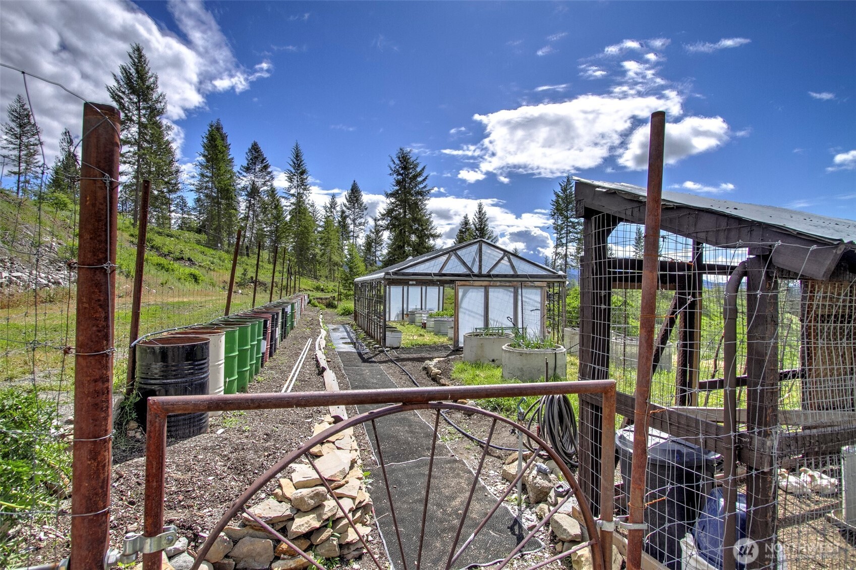 1631 P Bonanza Hill Road North Evans, WA 99126 - Photo 8 of 40