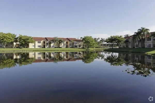 $1,800 | 565 Vista Isles Drive, Unit 2024, Sunrise, FL 33325