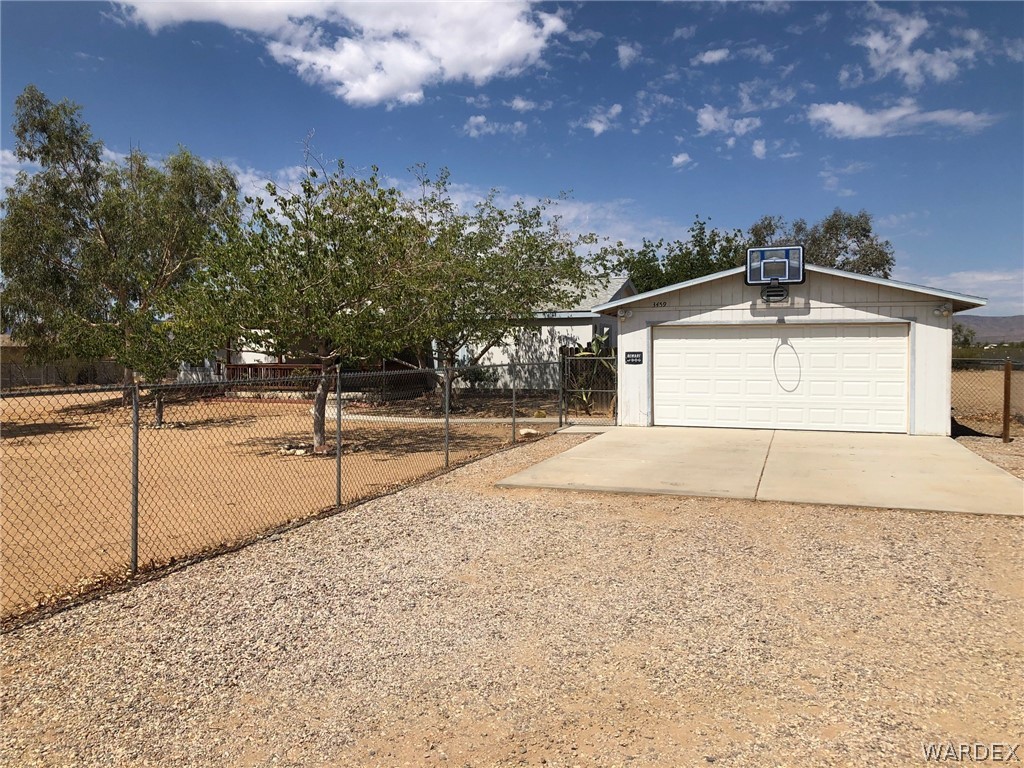3459 Lochiel Road Golden Valley, AZ 86413 - Photo 4 of 46