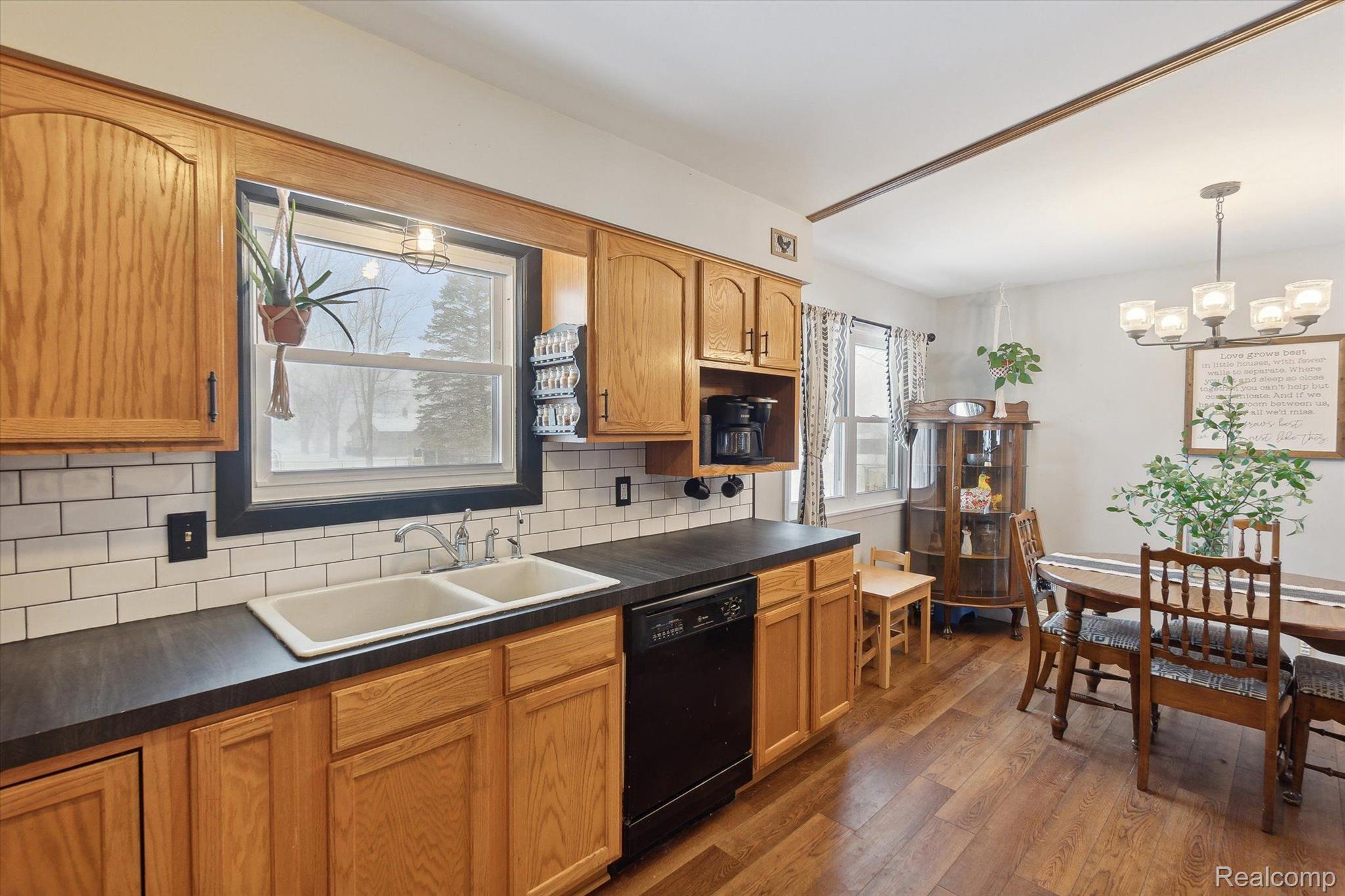 6100 South New Lothrop Road Durand, MI 48429 - Photo 10 of 38 Gallery Image 10