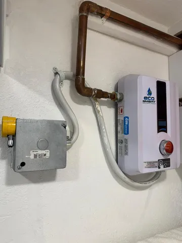 $410,000 | 8820 Southwest 123rd Court, Unit L410, Miami, FL 33186