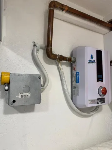 $395,000 | 8820 Southwest 123rd Court, Unit L410, Miami, FL 33186