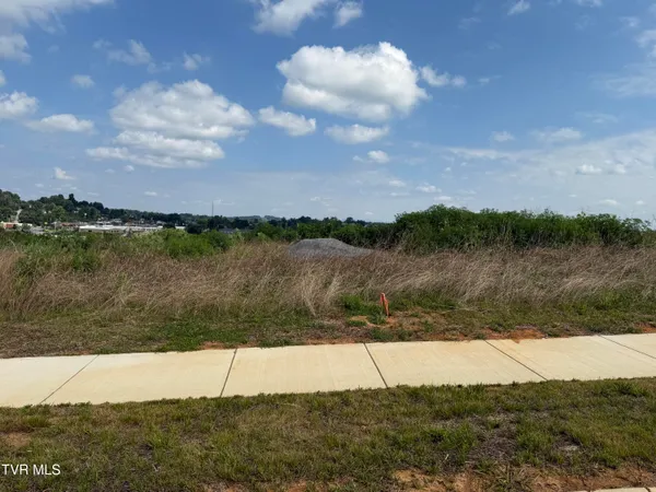 $140,000 | 126 Glaze Farm Way, Unit 28, Johnson City, TN 37601