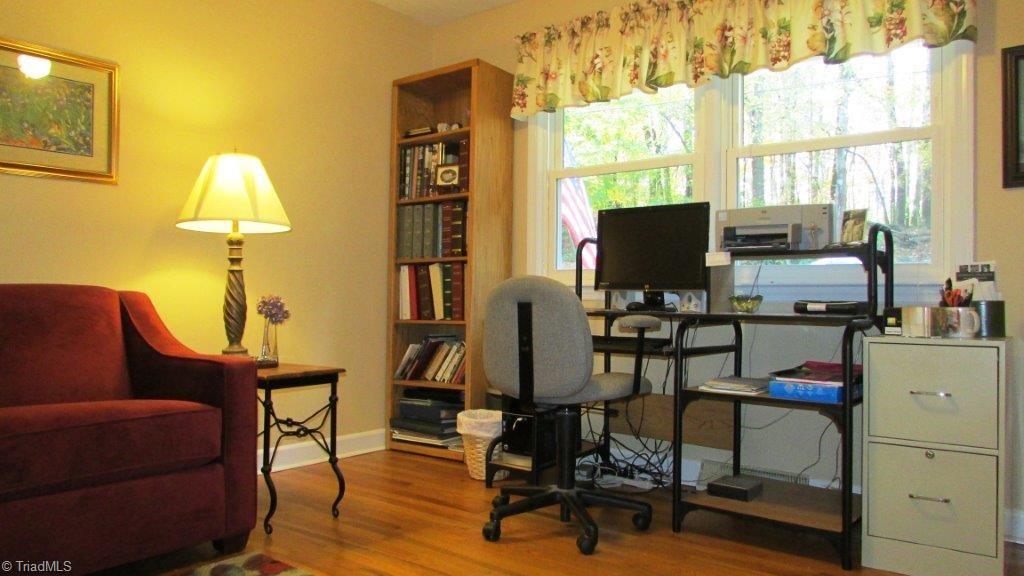 3313 Midkiff Road Winston-Salem, NC 27106 - Photo 13 of 30 3rd BR or office