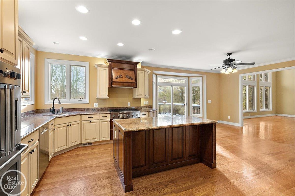 877 Quarry Drive Rochester Hills, MI 48306 - Photo 30 of 86
