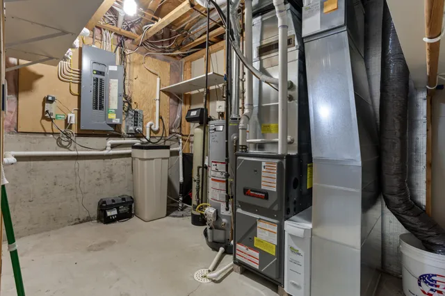 $359,000 | 921 Homestead Court, West Fargo, ND 58078