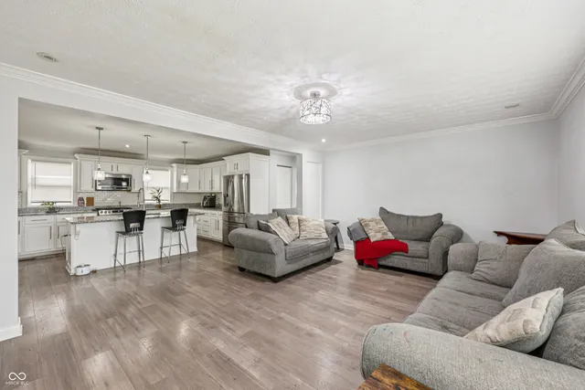 $325,000 | 3801 Denwood Drive, Indianapolis, IN 46226