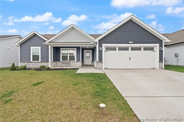 $319,900 | 1220 Blackstone Trail, Jeffersonville, IN 47130