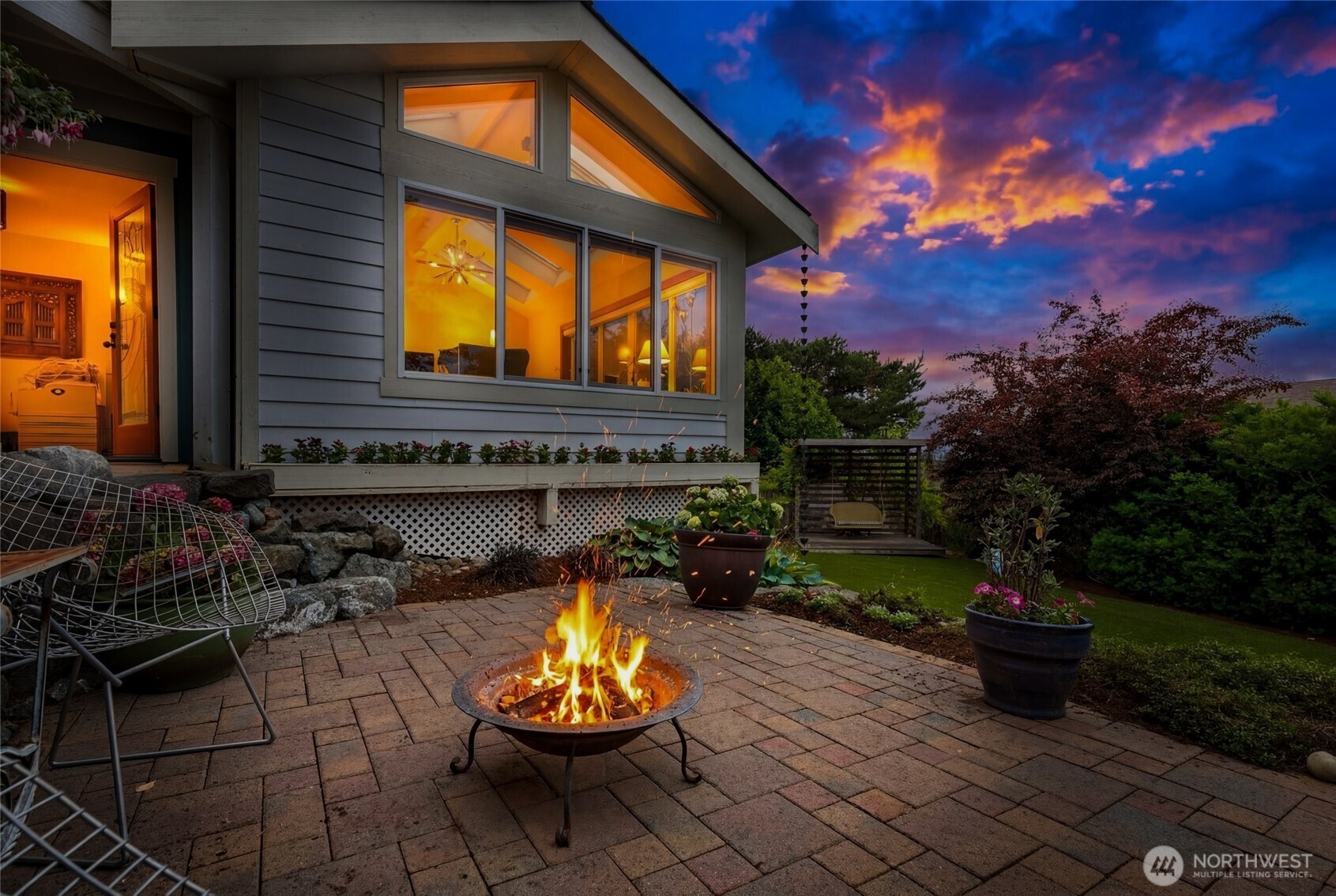 10320 Kay Way Mukilteo, WA 98275 - Photo 32 of 40