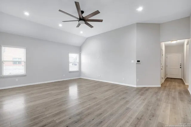 $1,950 | 9010 Moccasin Lake, San Antonio, TX 78245