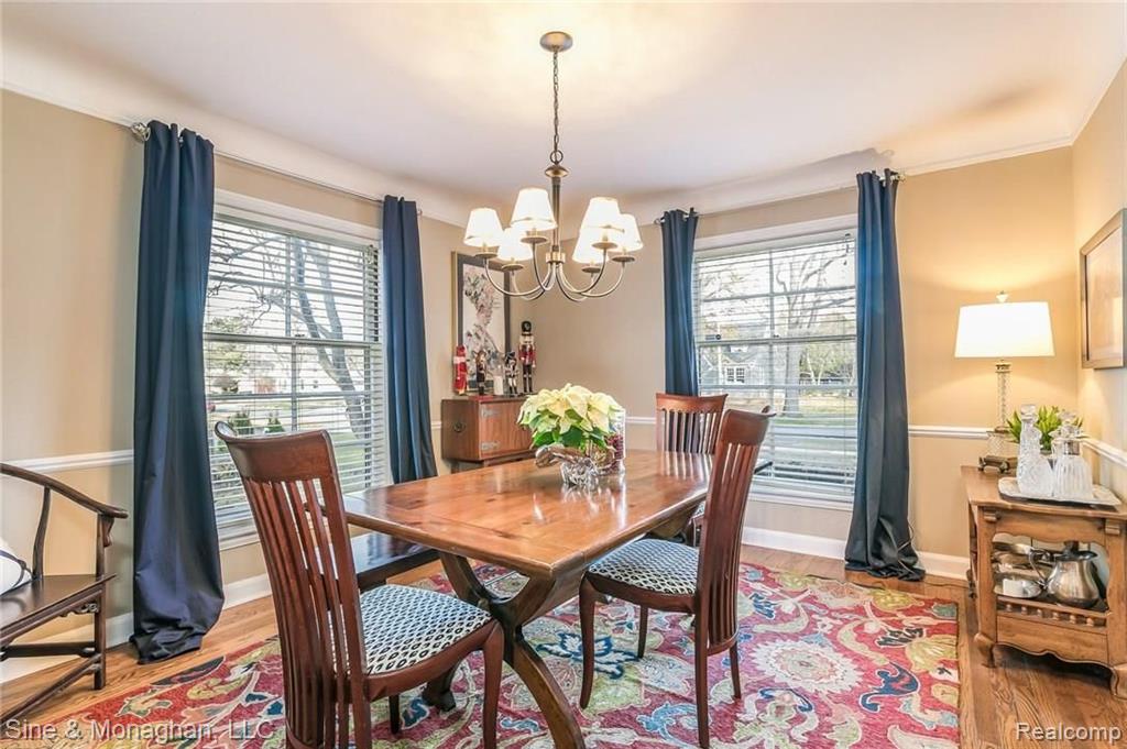 749 Hampton Road Grosse Pointe Woods, MI 48236 - Photo 4 of 18